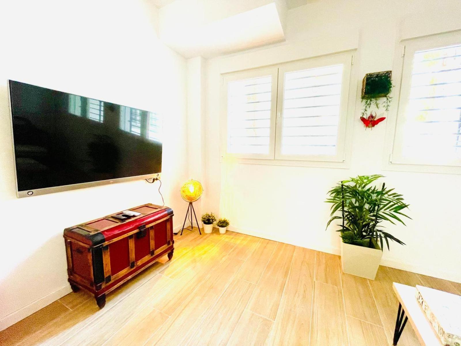 Completo Y Bello Apartamento En Màlaga Exteriér fotografie